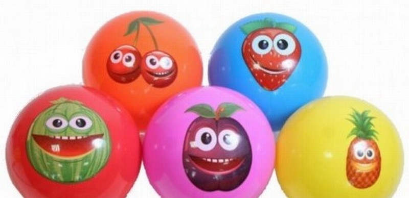 Rotaļlieta bumba ar augļiem
