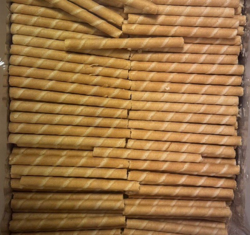 Vafeļu trubiņas Adugs ar kokosriekstu krēmu 2.5kg (10.06.26)(daudzumu norādīt kg,pilna kaste) Polija