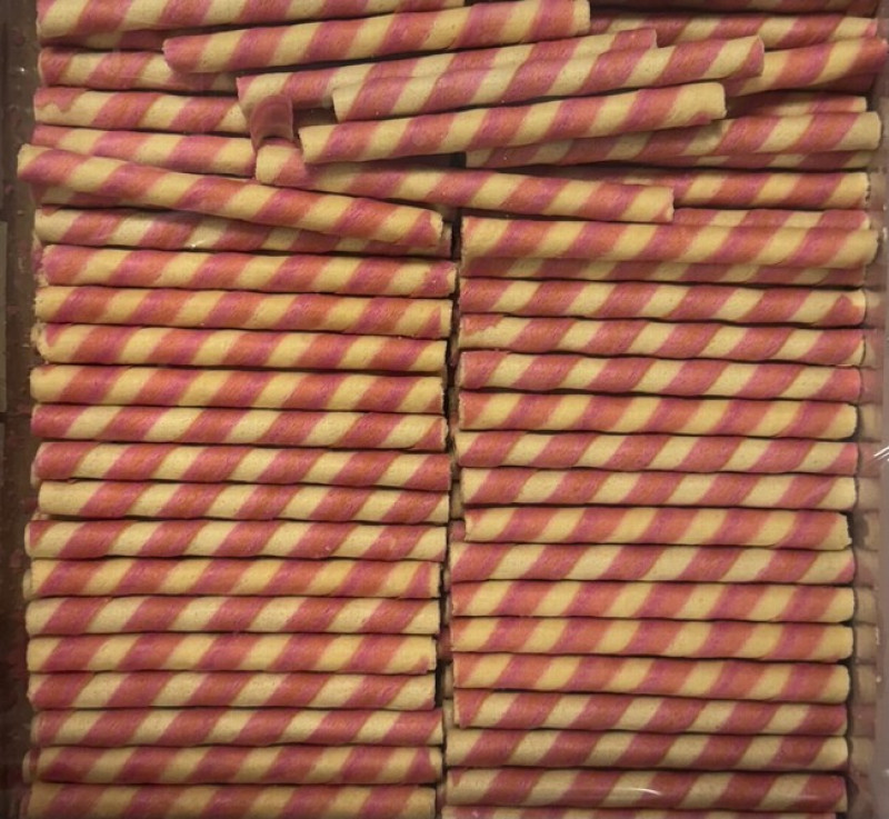 Vafeļu trubiņas Adugs ķiršu krēmu 1.3 kg(17.03.2026) (daudzumu norādīt kg,pilnu kasti) Polija