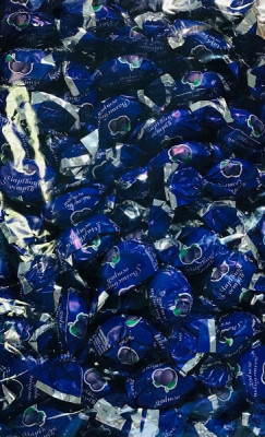 Karameles Volšebnij Ostrov ar plūmju garšu 1kg (07.04.2025) (Pārdodas tikai pilnos iepakojumos (1kg)